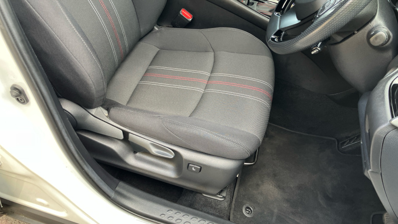 Toyota C-HR 1.8 Hybrid GR Sport 5dr CVT Hybrid Hatchback